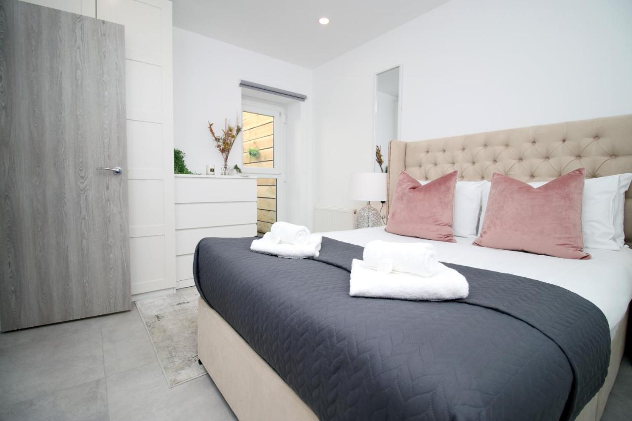 New Spacious 2 Bed Getaway - Private Courtyard! - Underfloor Heating Cardiff Exterior foto