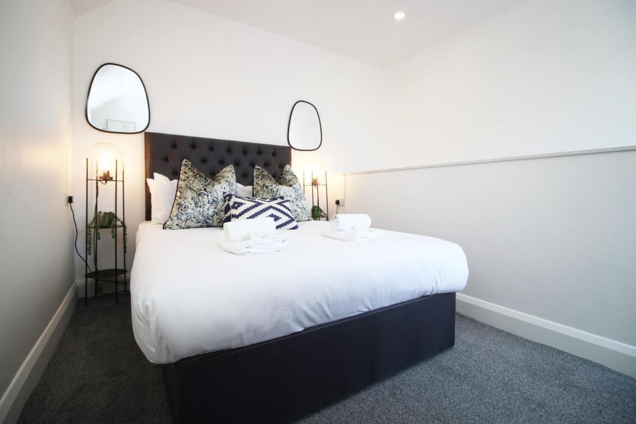 New Spacious 2 Bed Getaway - Private Courtyard! - Underfloor Heating Cardiff Exterior foto