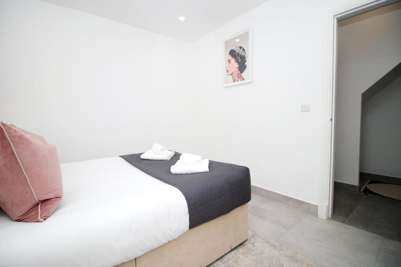 New Spacious 2 Bed Getaway - Private Courtyard! - Underfloor Heating Cardiff Exterior foto