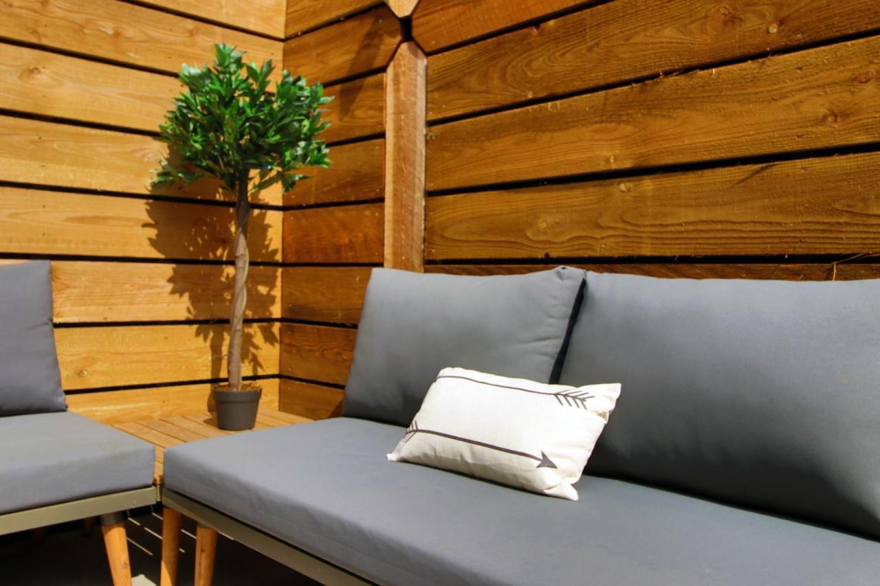 New Spacious 2 Bed Getaway - Private Courtyard! - Underfloor Heating Cardiff Exterior foto